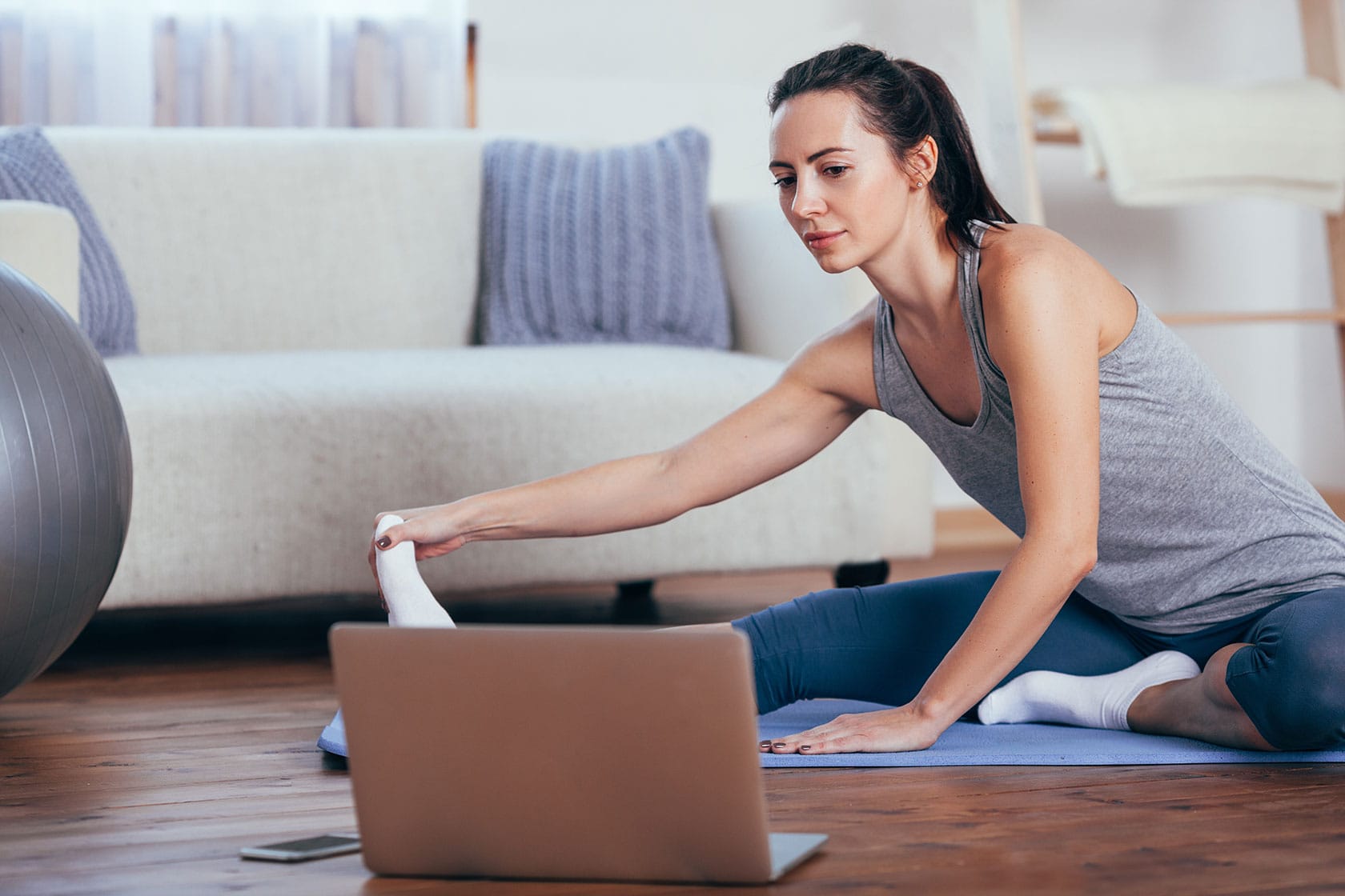 Hatha Yoga Onlinekurs bei Präventionskurse Online